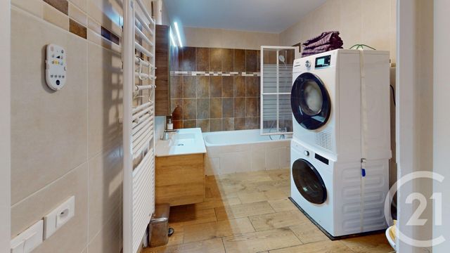 Appartement F4 à vendre - 4 pièces - 79.27 m2 - STAINS - 93 - ILE-DE-FRANCE - Century 21 Wilson Immobilier