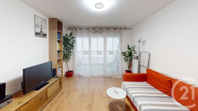 Appartement F4 à vendre - 4 pièces - 79.27 m2 - STAINS - 93 - ILE-DE-FRANCE - Century 21 Wilson Immobilier