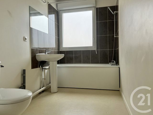 Appartement F2 à louer - 2 pièces - 43.15 m2 - GARGES LES GONESSE - 95 - ILE-DE-FRANCE - Century 21 Wilson Immobilier