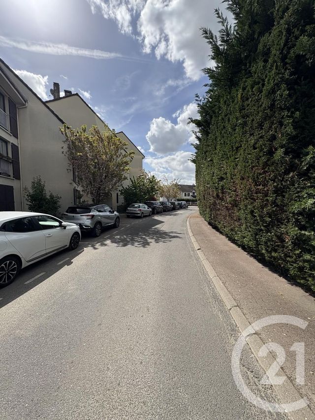 Appartement à vendre - 4 pièces - 78.13 m2 - SEVRAN - 93 - ILE-DE-FRANCE - Century 21 Wilson Immobilier