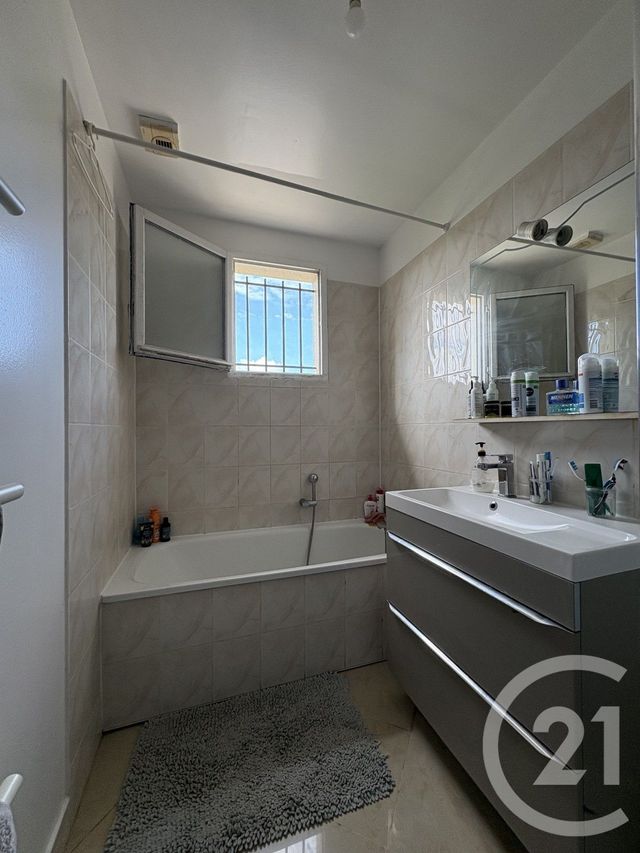 maison à vendre - 6 pièces - 97.0 m2 - STAINS - 93 - ILE-DE-FRANCE - Century 21 Wilson Immobilier