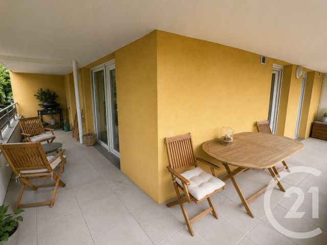 Appartement F2 à vendre - 2 pièces - 45.2 m2 - STAINS - 93 - ILE-DE-FRANCE - Century 21 Wilson Immobilier