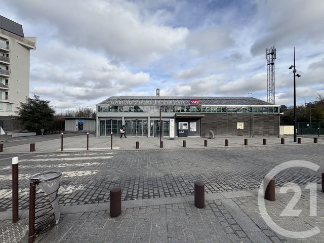 Appartement F2 à vendre - 2 pièces - 45.2 m2 - STAINS - 93 - ILE-DE-FRANCE - Century 21 Wilson Immobilier