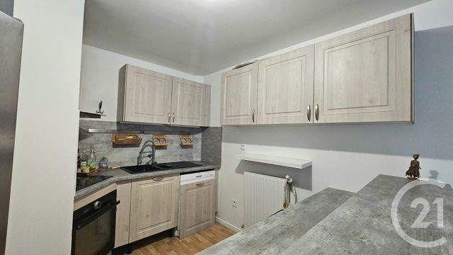 Appartement à vendre - 5 pièces - 86.33 m2 - STAINS - 93 - ILE-DE-FRANCE - Century 21 Wilson Immobilier