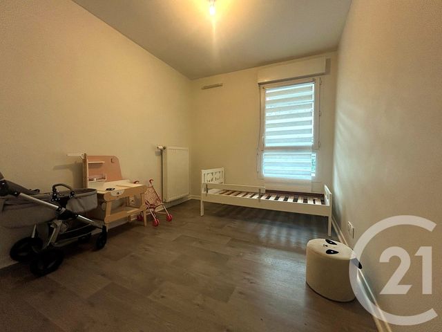 Appartement à vendre - 4 pièces - 74.45 m2 - STAINS - 93 - ILE-DE-FRANCE - Century 21 Wilson Immobilier