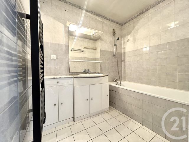 Appartement F3 à louer - 3 pièces - 80.15 m2 - STAINS - 93 - ILE-DE-FRANCE - Century 21 Wilson Immobilier