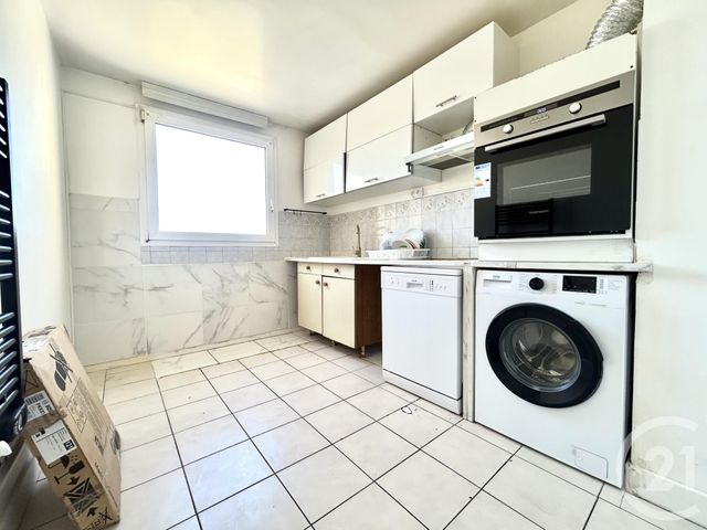 Appartement F3 à louer - 3 pièces - 80.15 m2 - STAINS - 93 - ILE-DE-FRANCE - Century 21 Wilson Immobilier