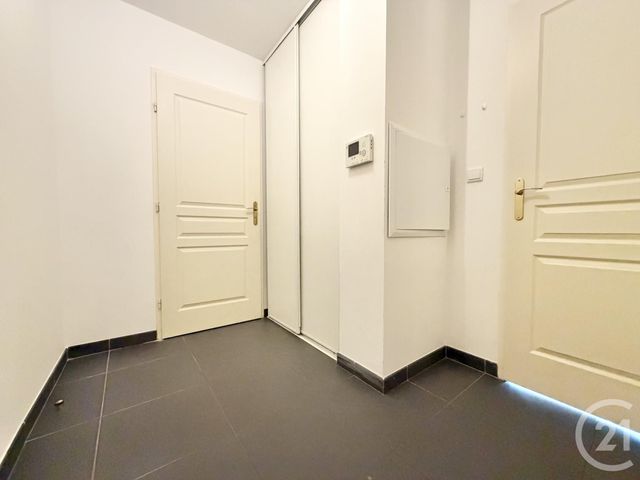Appartement à louer - 2 pièces - 47.62 m2 - LA PLAINE ST DENIS - 93 - ILE-DE-FRANCE - Century 21 Wilson Immobilier