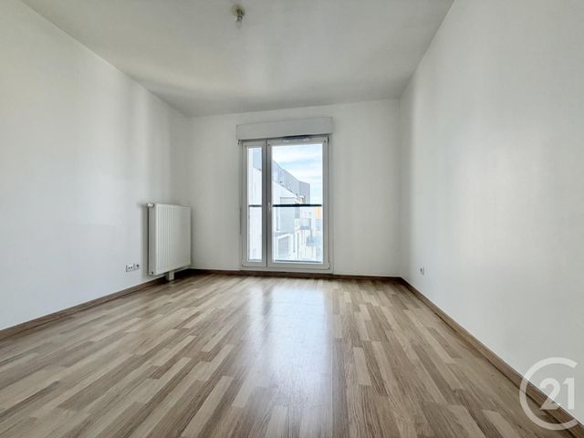 Appartement à louer - 2 pièces - 47.62 m2 - LA PLAINE ST DENIS - 93 - ILE-DE-FRANCE - Century 21 Wilson Immobilier
