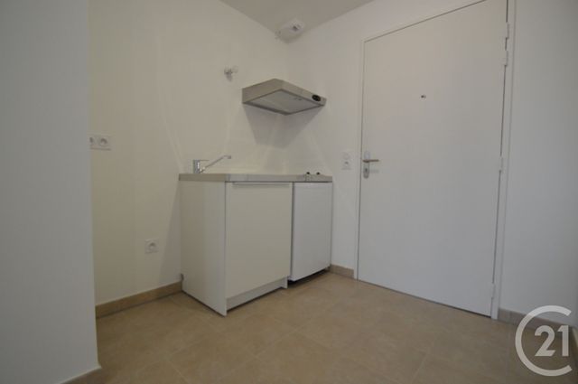 Appartement F1 à louer - 1 pièce - 29.46 m2 - ST DENIS - 93 - ILE-DE-FRANCE - Century 21 Wilson Immobilier