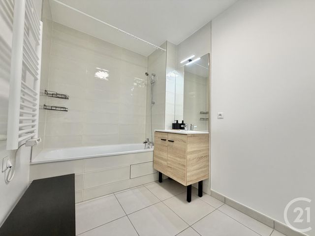 Appartement F2 à louer - 2 pièces - 47.41 m2 - STAINS - 93 - ILE-DE-FRANCE - Century 21 Wilson Immobilier