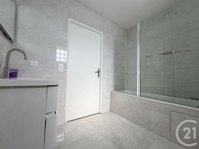 Appartement F4 à vendre - 4 pièces - 80.0 m2 - ST DENIS - 93 - ILE-DE-FRANCE - Century 21 Wilson Immobilier