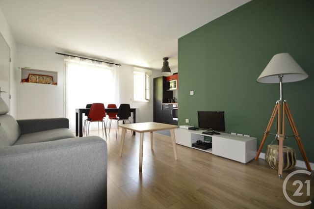 Appartement F2 à louer - 2 pièces - 43.32 m2 - LA PLAINE ST DENIS - 93 - ILE-DE-FRANCE - Century 21 Wilson Immobilier