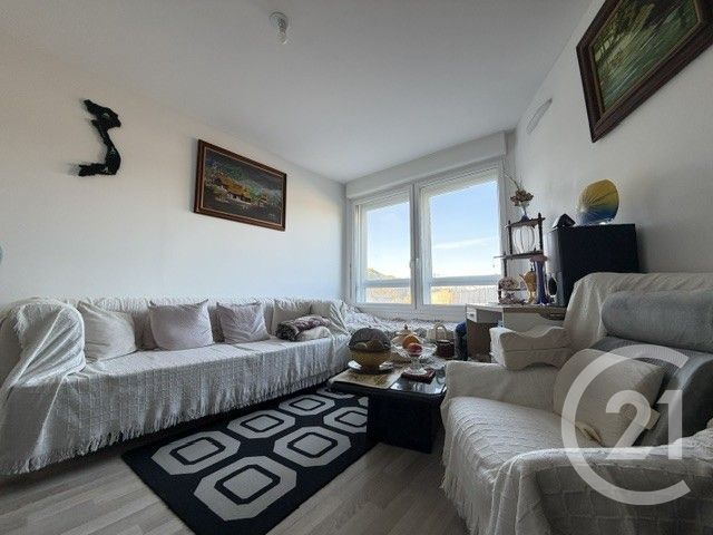 Appartement à vendre - 2 pièces - 44.3 m2 - STAINS - 93 - ILE-DE-FRANCE - Century 21 Wilson Immobilier