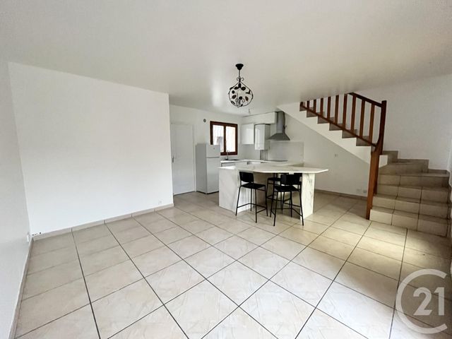 Appartement F4 à louer - 4 pièces - 67.0 m2 - PIERREFITTE SUR SEINE - 93 - ILE-DE-FRANCE - Century 21 Wilson Immobilier