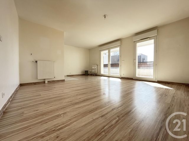 Appartement F3 à louer - 3 pièces - 69.05 m2 - BOBIGNY - 93 - ILE-DE-FRANCE - Century 21 Wilson Immobilier