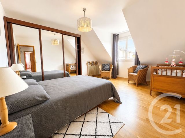 maison à vendre - 6 pièces - 180.0 m2 - PIERREFITTE SUR SEINE - 93 - ILE-DE-FRANCE - Century 21 Wilson Immobilier