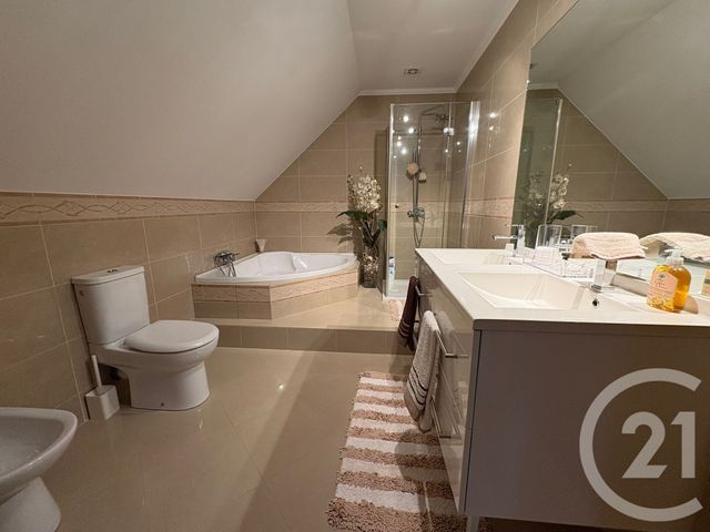 maison à vendre - 6 pièces - 180.0 m2 - PIERREFITTE SUR SEINE - 93 - ILE-DE-FRANCE - Century 21 Wilson Immobilier