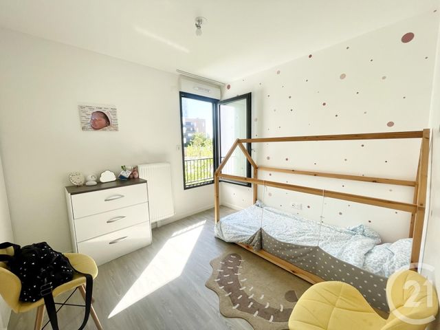 Appartement F4 à vendre - 4 pièces - 85.01 m2 - STAINS - 93 - ILE-DE-FRANCE - Century 21 Wilson Immobilier