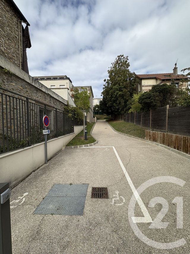 Appartement F2 à vendre - 2 pièces - 45.9 m2 - ST DENIS - 93 - ILE-DE-FRANCE - Century 21 Wilson Immobilier