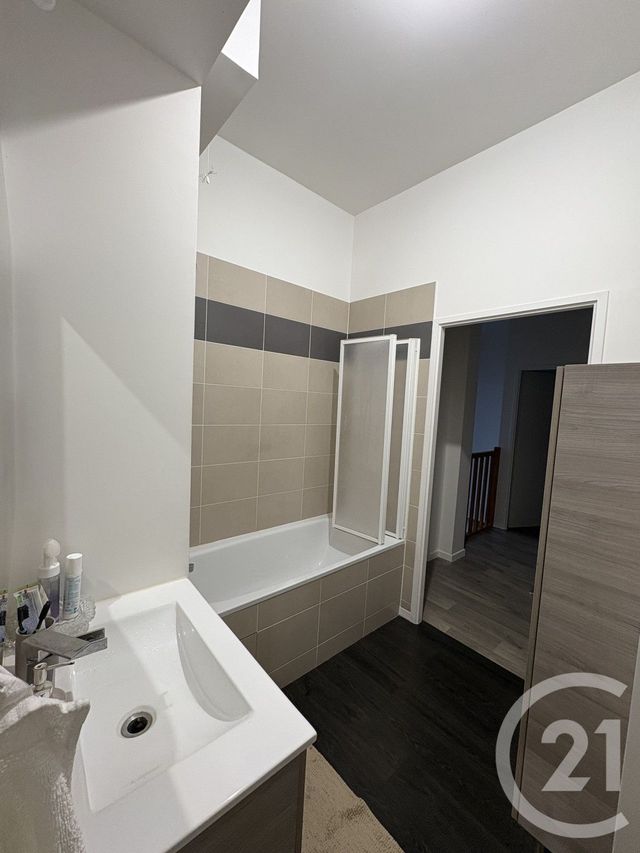 Appartement F3 à vendre - 3 pièces - 64.2 m2 - STAINS - 93 - ILE-DE-FRANCE - Century 21 Wilson Immobilier