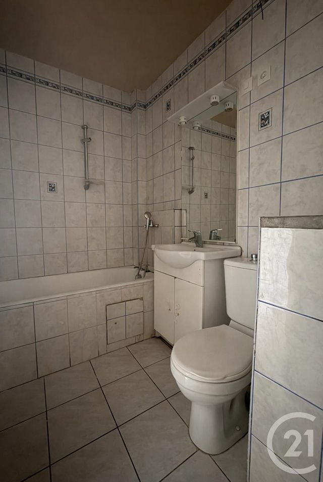 Appartement F2 à vendre - 2 pièces - 44.43 m2 - DRANCY - 93 - ILE-DE-FRANCE - Century 21 Wilson Immobilier