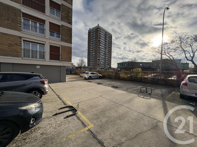 Appartement F2 à vendre - 2 pièces - 44.43 m2 - DRANCY - 93 - ILE-DE-FRANCE - Century 21 Wilson Immobilier