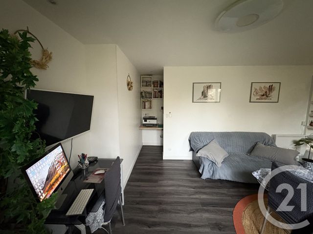 Appartement F2 à vendre - 2 pièces - 39.24 m2 - STAINS - 93 - ILE-DE-FRANCE - Century 21 Wilson Immobilier